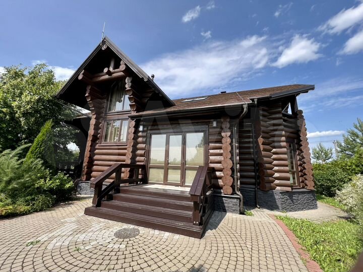 Коттедж 348 м² на участке 14,3 сот.