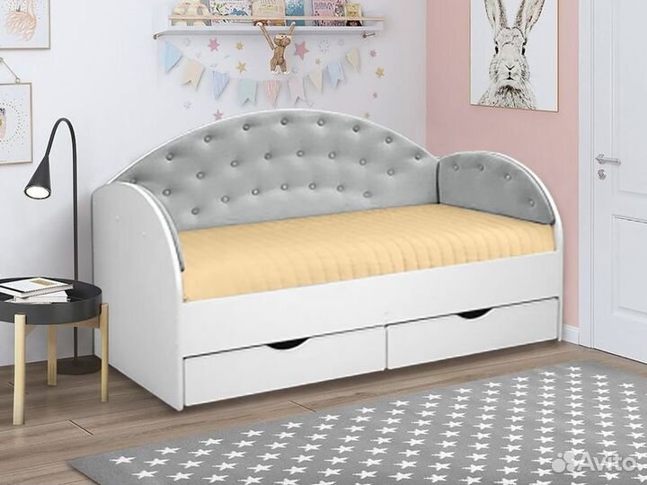 Кровать диван с ящиками для малыша