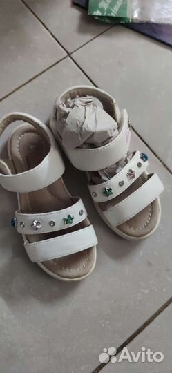 Босоножки для девочки 27 раз