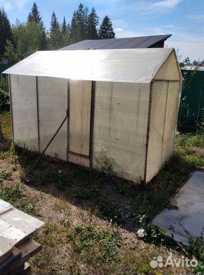 Теплица из поликарбоната
