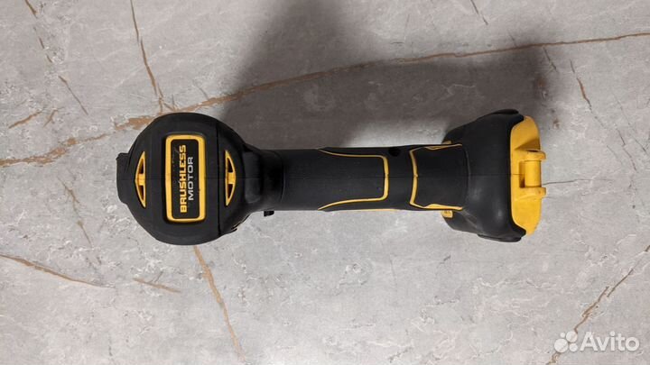 Винтоверт Dewalt DCF787 (США)