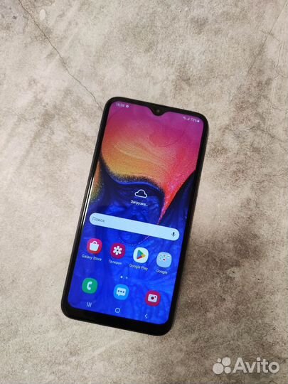 Samsung Galaxy A10, 2/32 ГБ