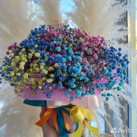 Букет из гипсофилы в коробке