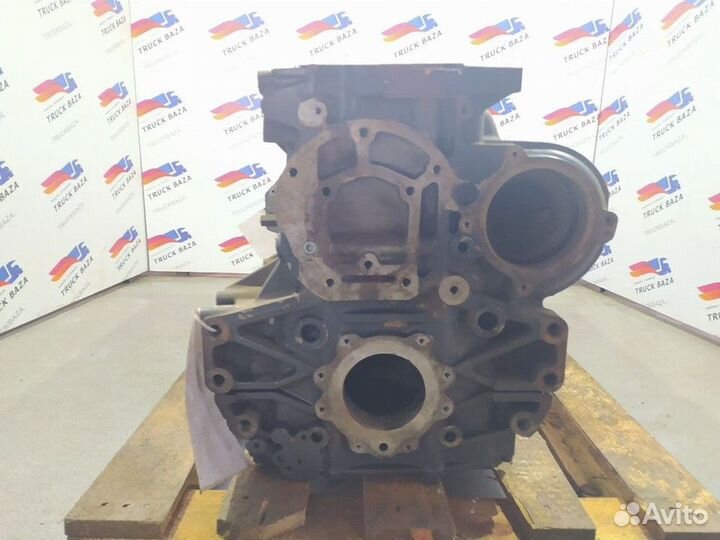 504121702 Блок цилиндров двигателя