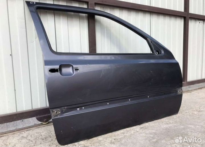 Дверь передняя правая Volkswagen golf 3 купэ