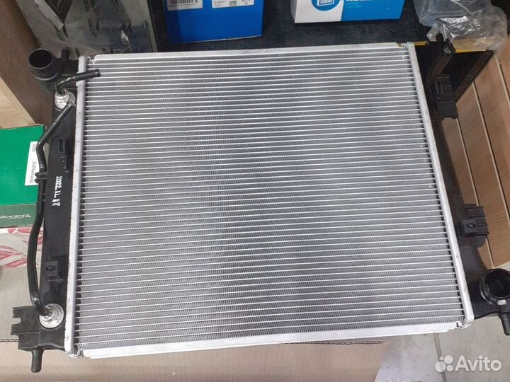 Новый Радиатор охлаждения Hyundai Veloster