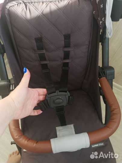 Прогулочная коляска