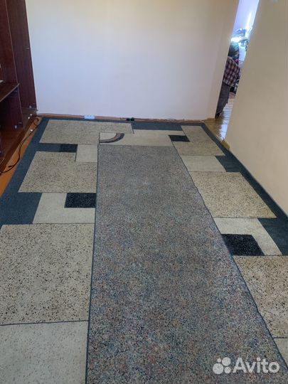 Ковер напольный прямоугольной формы 