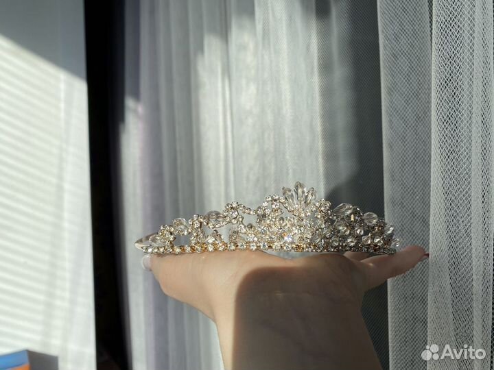 Диадема, корона