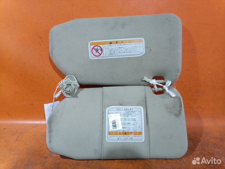 Козырек Nissan Gloria MY34