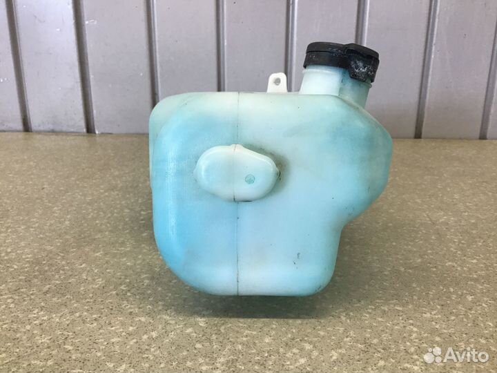 Бачок омывателя лобового стекла Renault Logan II 2