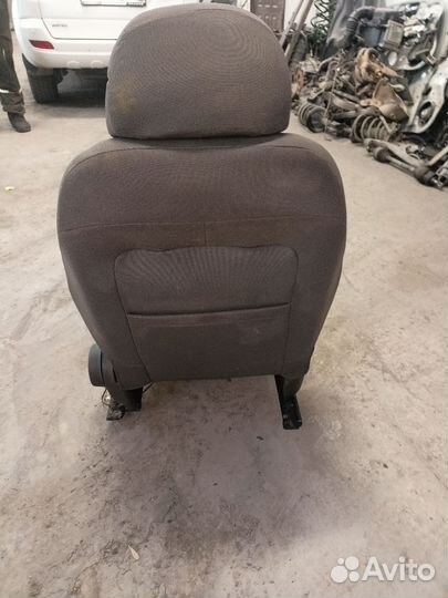 Chevrolet cobalt 14г. Сиденье передние левое