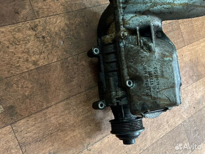 Компрессор двигателя Mercedes-Benz W208