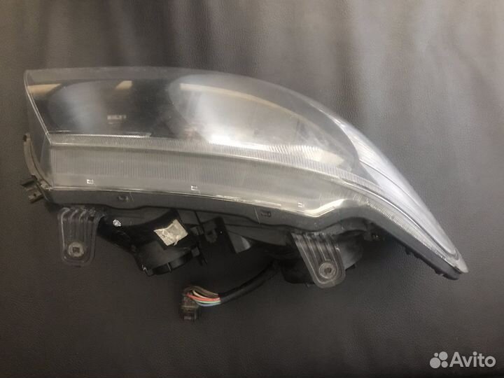 Фара правая черная 2601095F0E Almera Classic B10