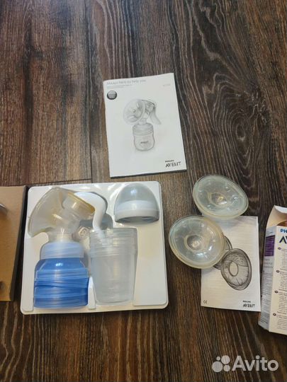 Молокоотсос avent ручной+пакеты+накладки для молок