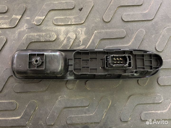 Кнопка стеклоподьемника Citroen Picasso C3