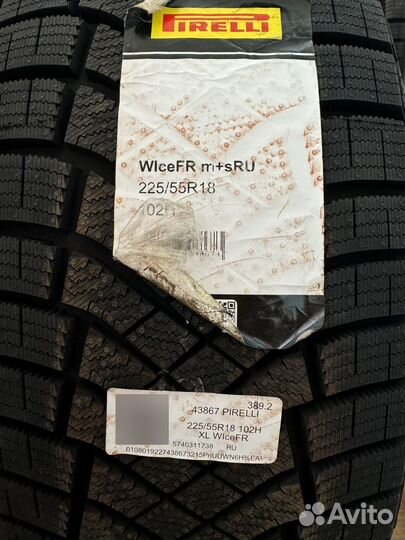 Pirelli Ice Zero FR 225/55 R18 102H