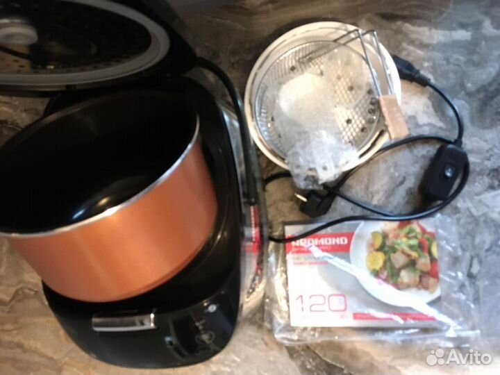 Мультиварка Redmond Multicooker M800S multiPRO