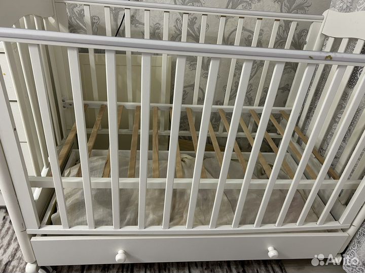 Детская кроватка