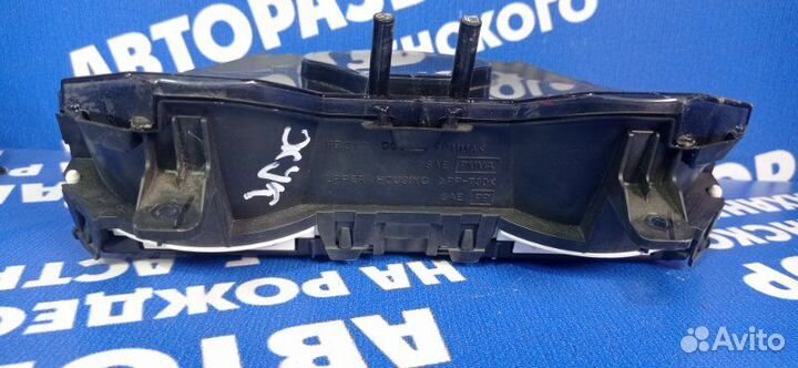 Панель приборов Nissan Juke кроссовер HR16DE 2014