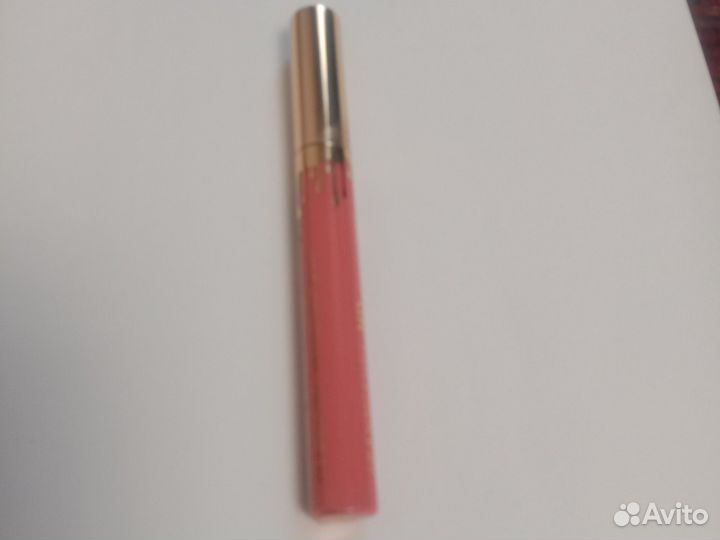 Помада блеск для губ