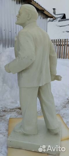 Статуя Ленина