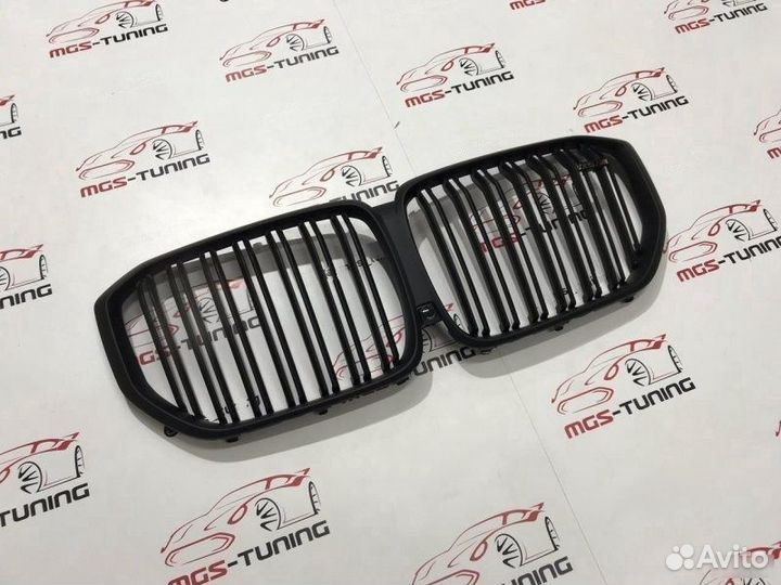 Решетка в BMW Х5 G05 стиль Х5М Черный мат