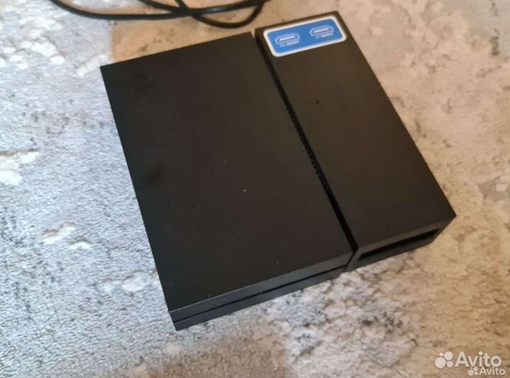 Игровая приставка ps4