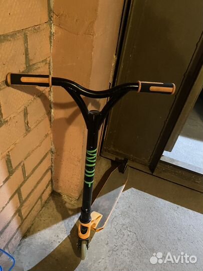 Самокат трюковой wolf el