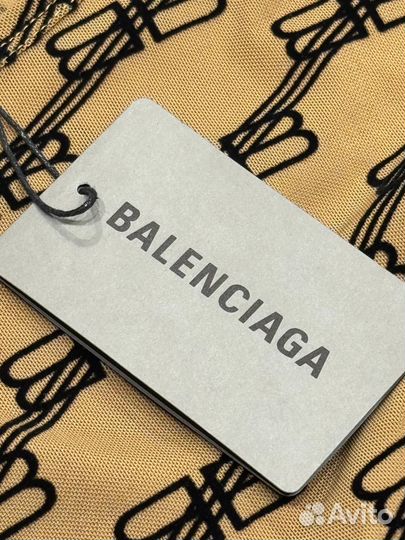 Кофта Balenciaga