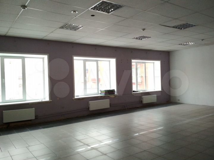 Помещение свободного назначения, 476 м²