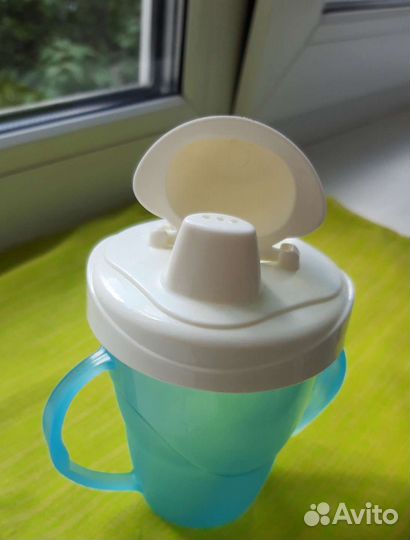 Стакан-непроливайка