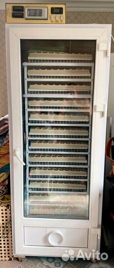 Инкубатор Коробкова на 1800 яйца