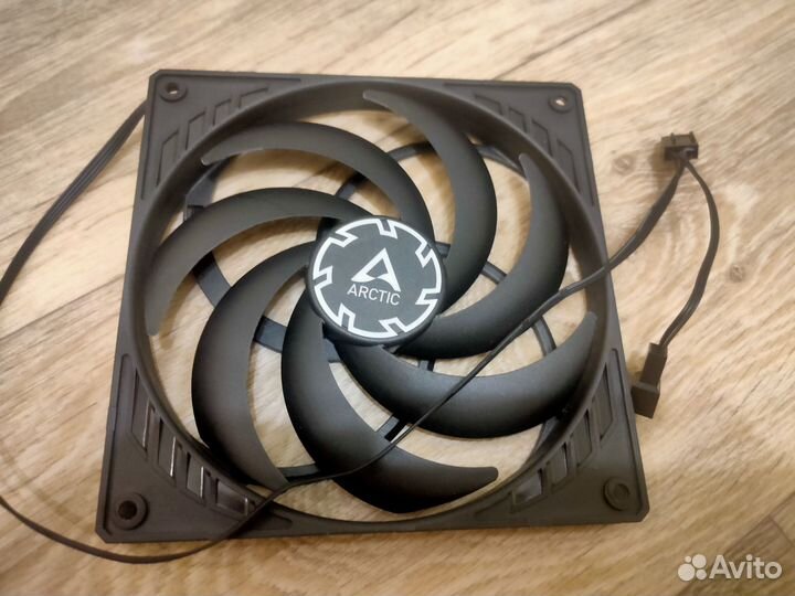 Корпусные вентиляторы