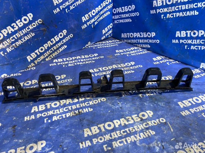 Крепление заднего бампера Ford Focus 3 седан 2012