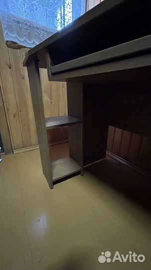 Компьютерный стол