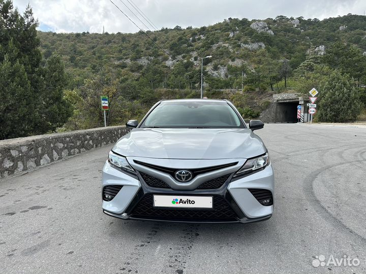 Toyota Camry 2.5 AT, 2018, 107 000 км