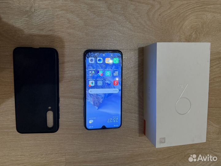 Xiaomi Mi 9 SE, 6/64 ГБ