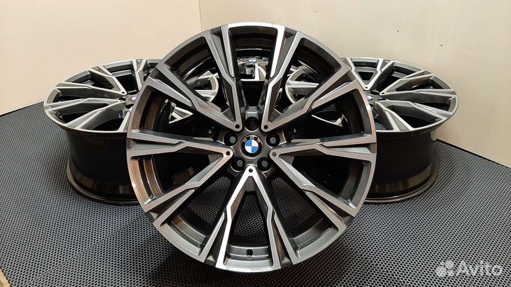 Оригинальные диски BMW X7 G07 R22 758 стиль 4шт