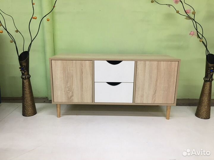 Тв тумба на деревянных ножках, тумба под телевизор