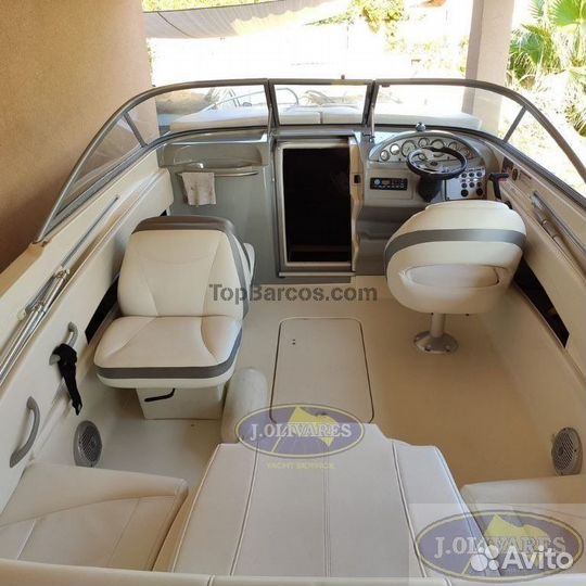 Катер Bayliner 652