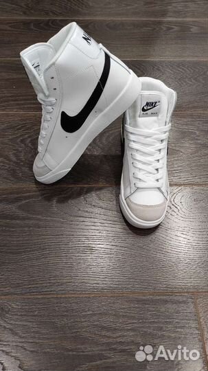 Кроссовки Nike