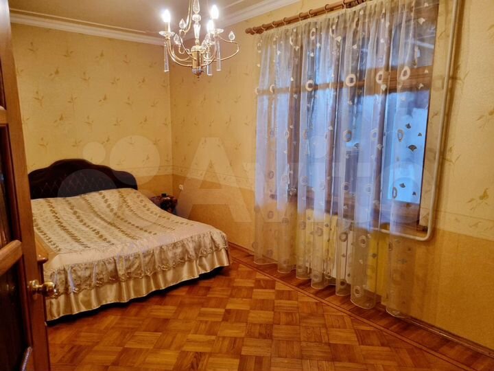 Дом 277,2 м² на участке 8 сот.