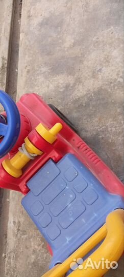 Детская машинка толокар