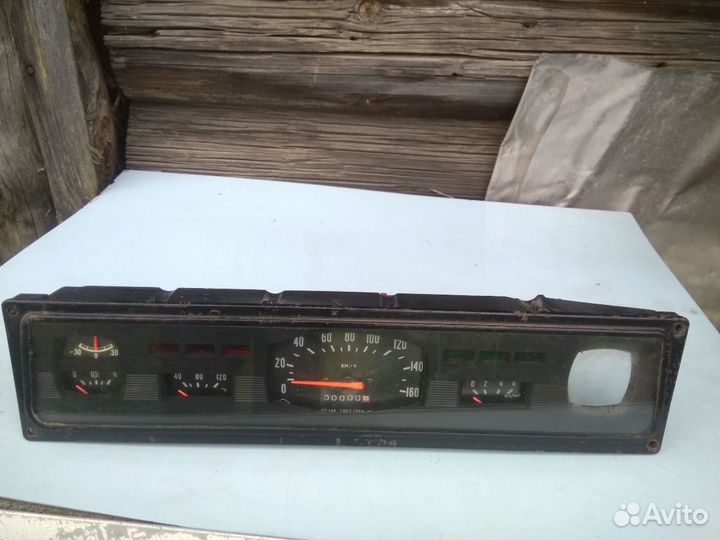 Приборная панель на Волгу газ 24