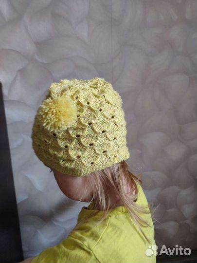 Вязаные тонкие шапочки