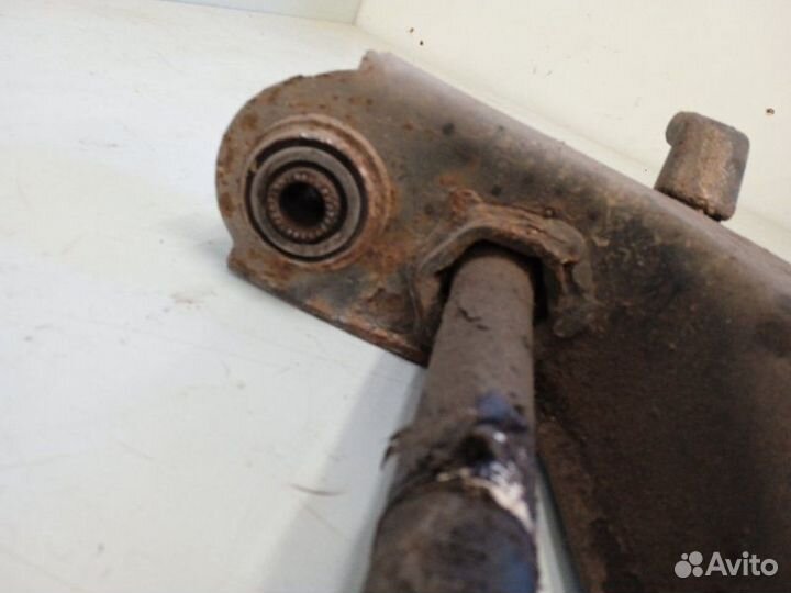 Рычаг передний правый нижний Ford Explorer 2 4.0