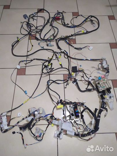 Проводка Toyota Corolla 2011 1.8 ат