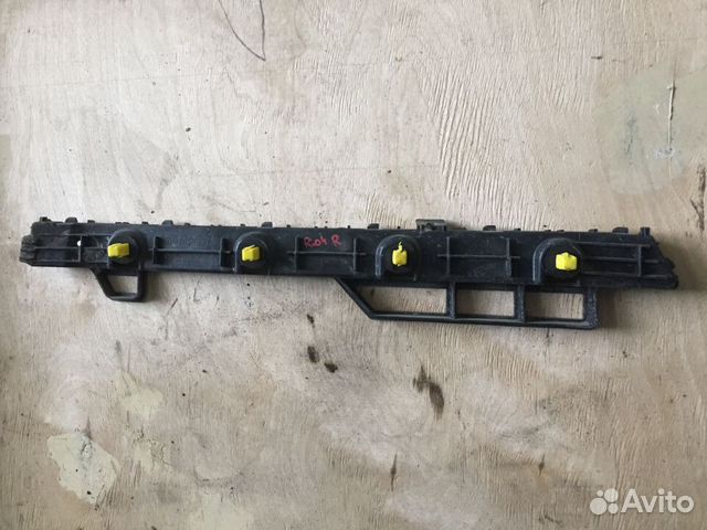 Кронштейн заднего бампера правый Киа Рио Kia Rio 4