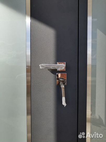 Дверь входная с терморазрывом